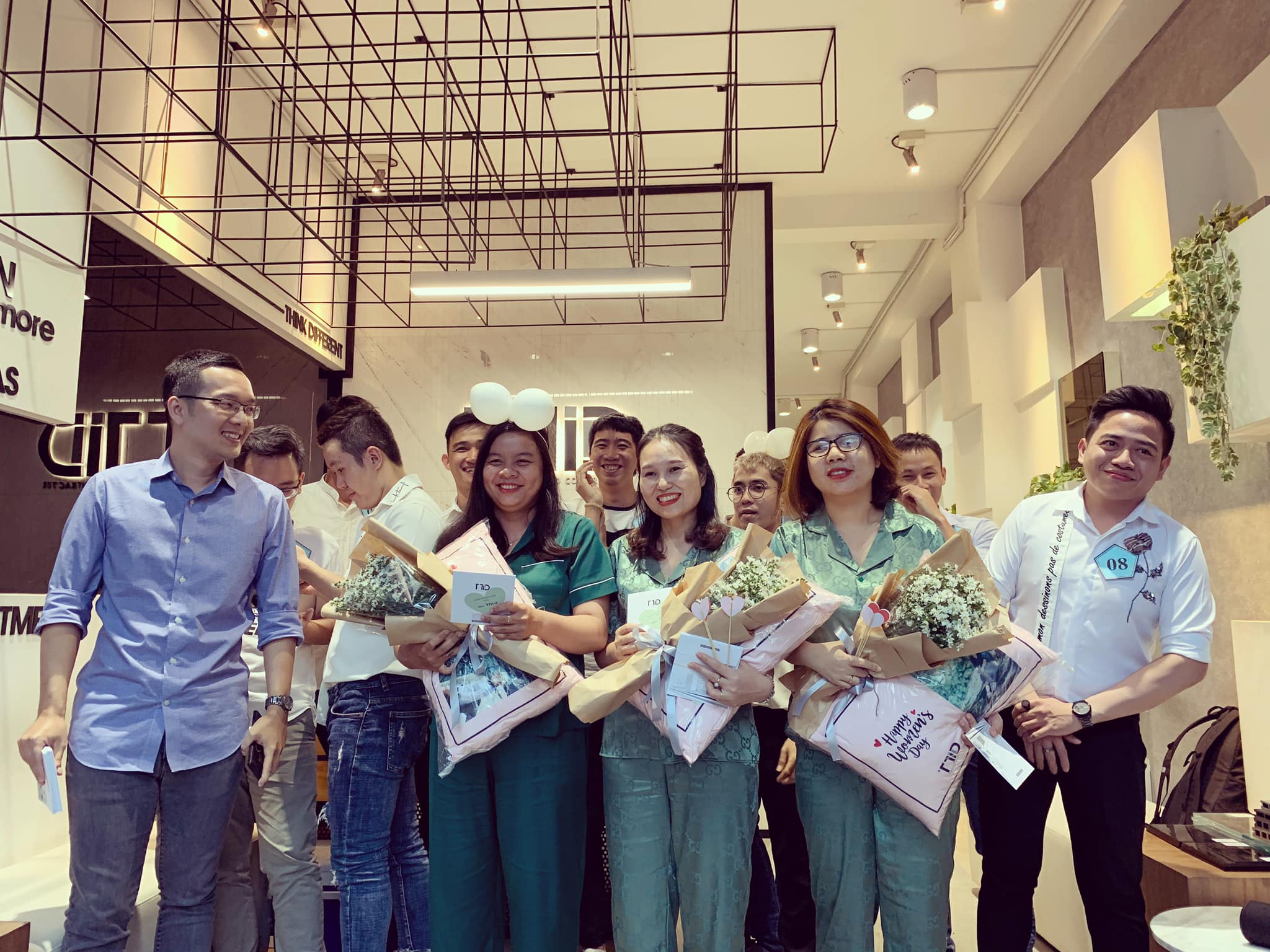 HAPPY WOMEN'S DAY 08-03-2020